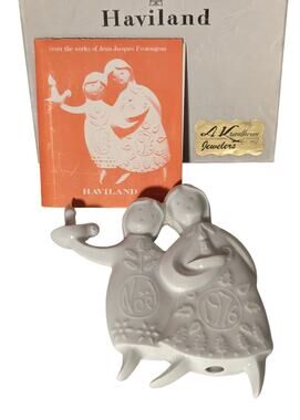 VTG 1976 Haviland Limoges Prolongeau White Porcelain Ornament "The Sleepy Angels